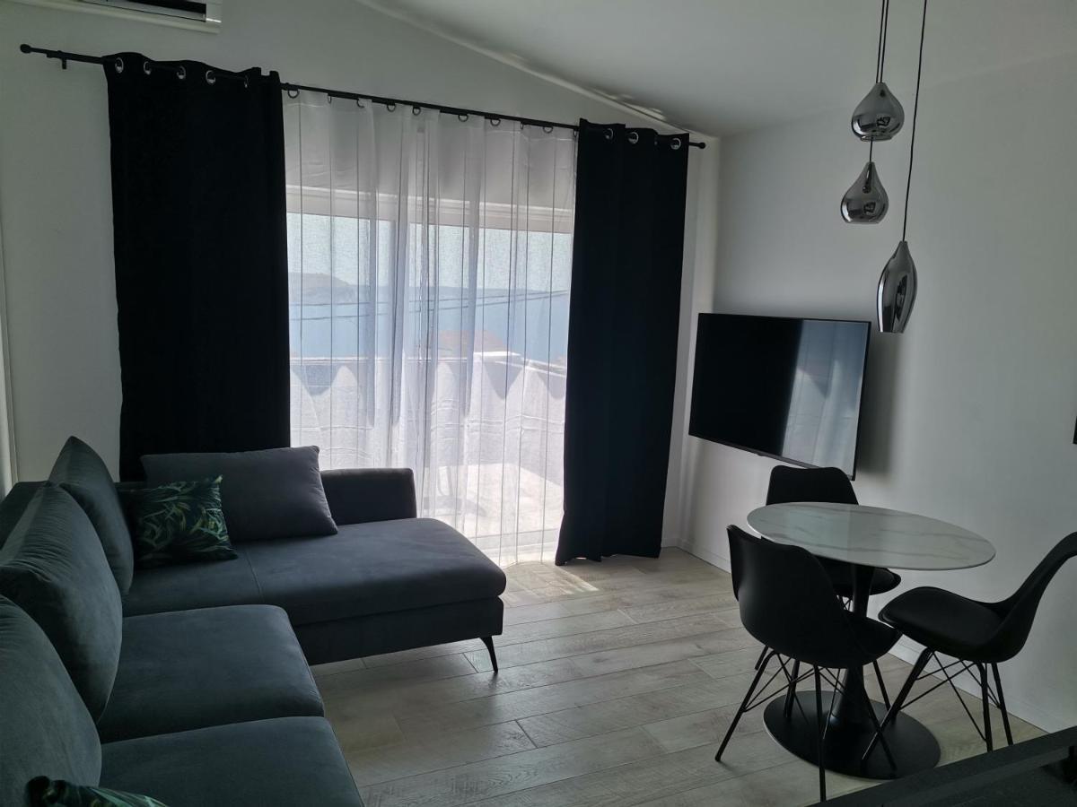 Apartmani Darko 르티나 외부 사진