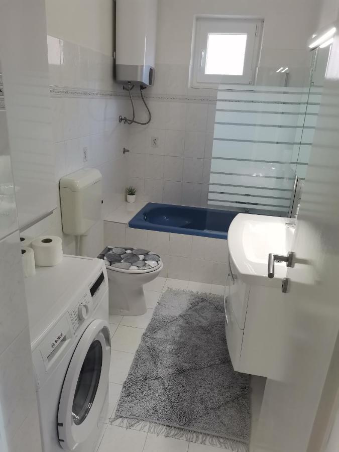 Apartmani Darko 르티나 외부 사진
