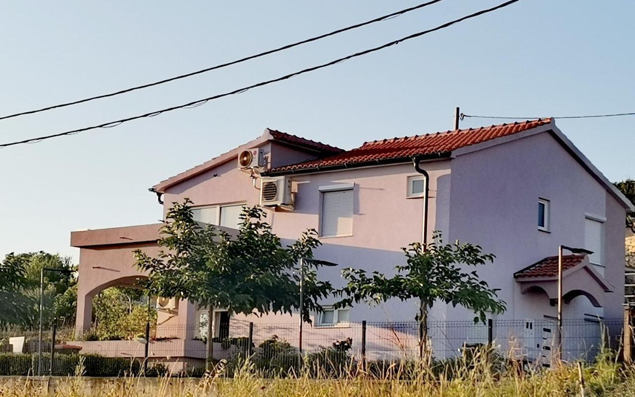 Apartmani Darko 르티나 외부 사진